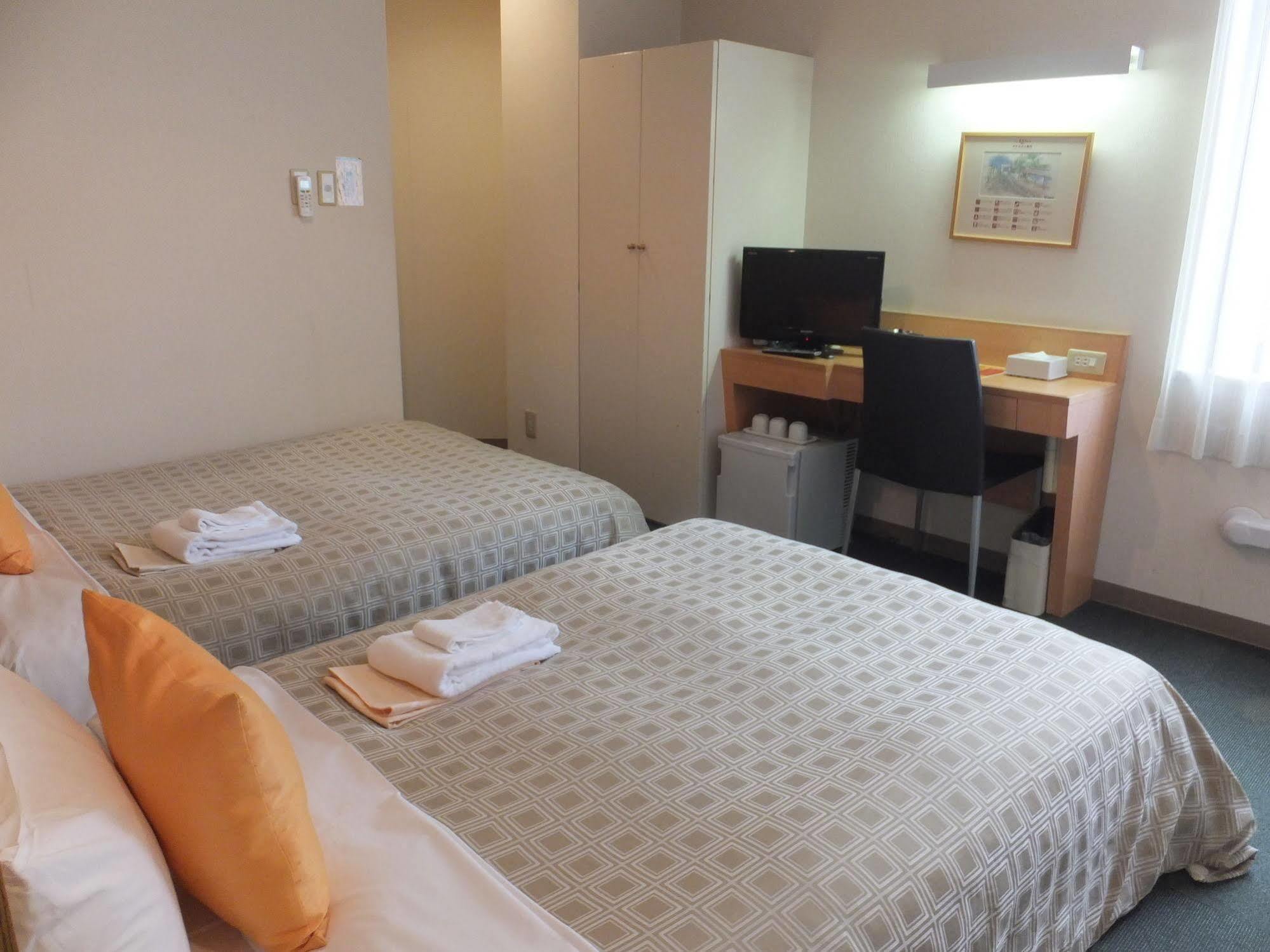 Hotel 1-2-3 Kobe Exterior photo